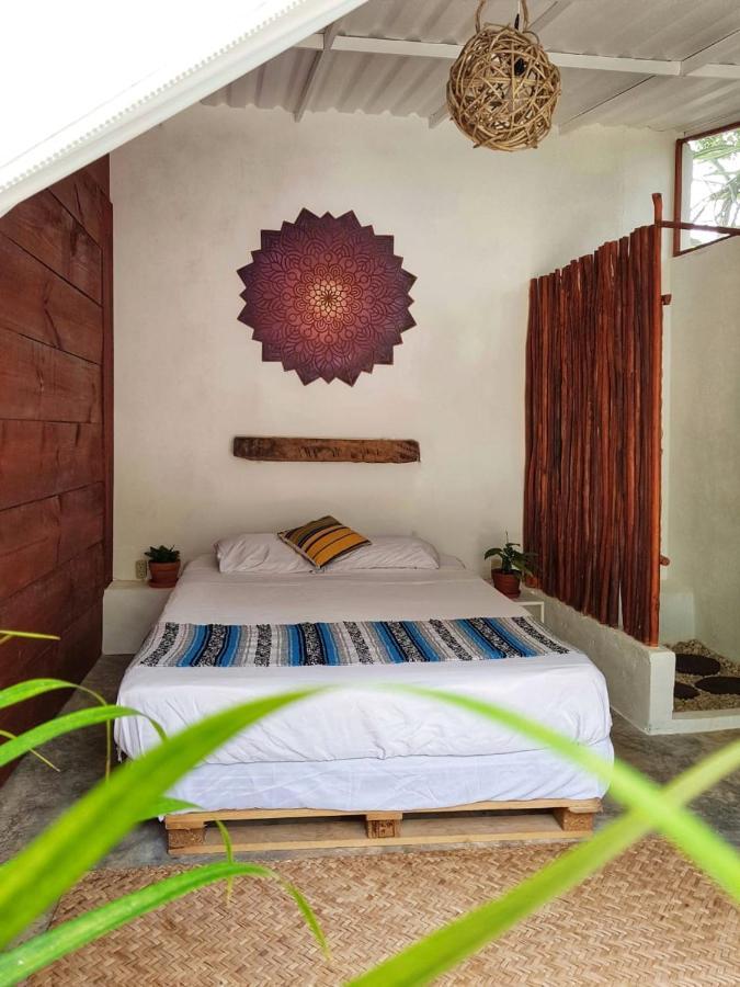 El Buho Bacalar Eco-Cabanas Hostal Exteriör bild